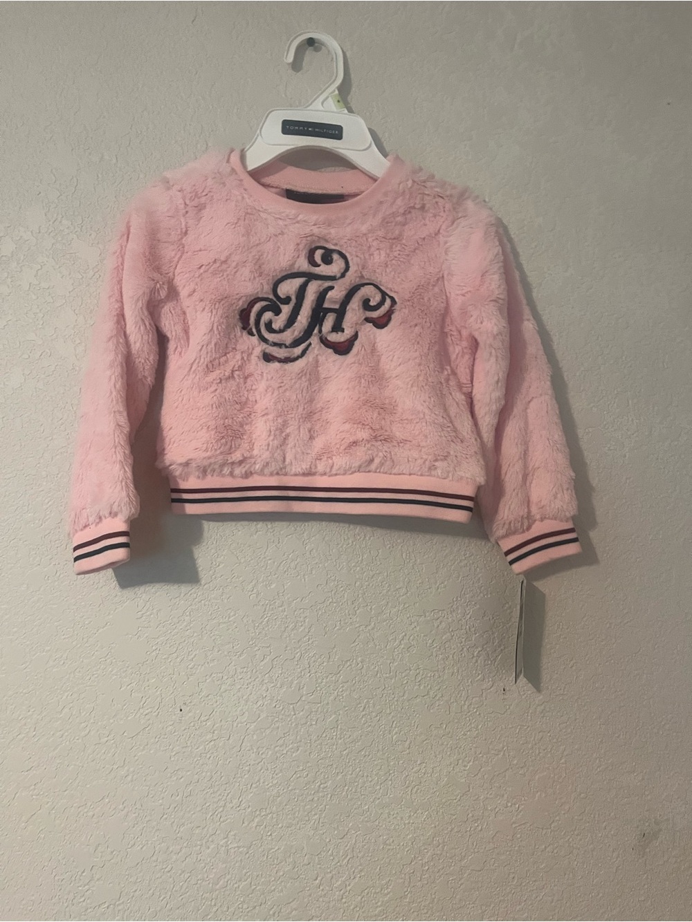 Girls Tommy Hilfiger Soft Pink Fuzzy Crewneck Sweatshirt size 4
